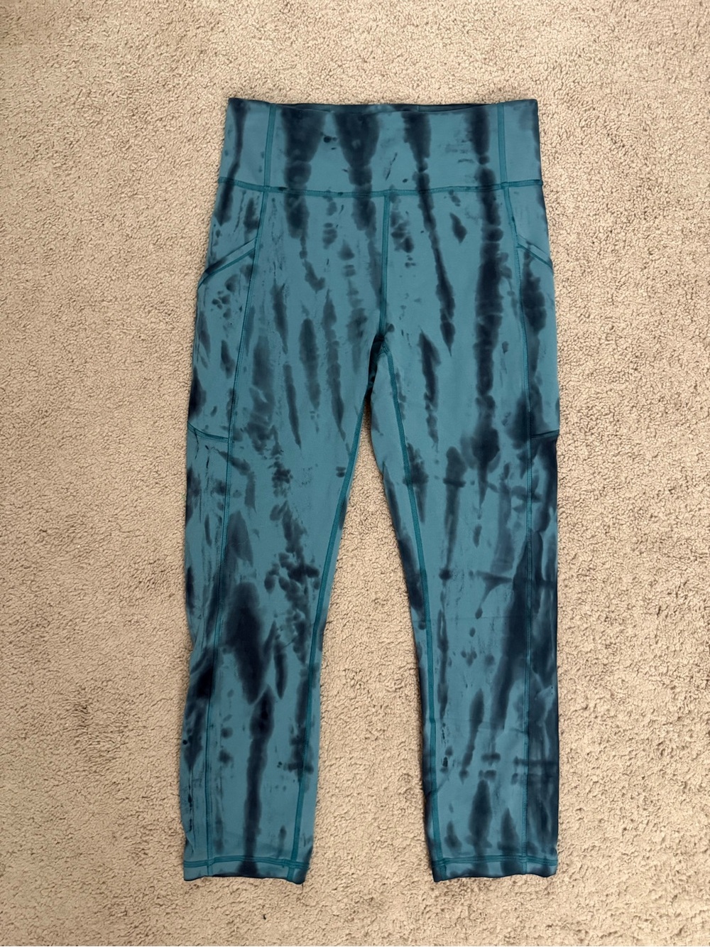 Lululemon Cropped Wunder Under Leggings